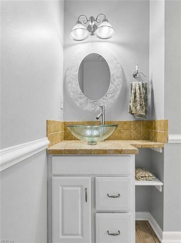 1056 Coastaway DR, Virginia Beach, VA 23451