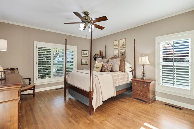 6326 E SHADY GROVE RD, Memphis, TN 38120