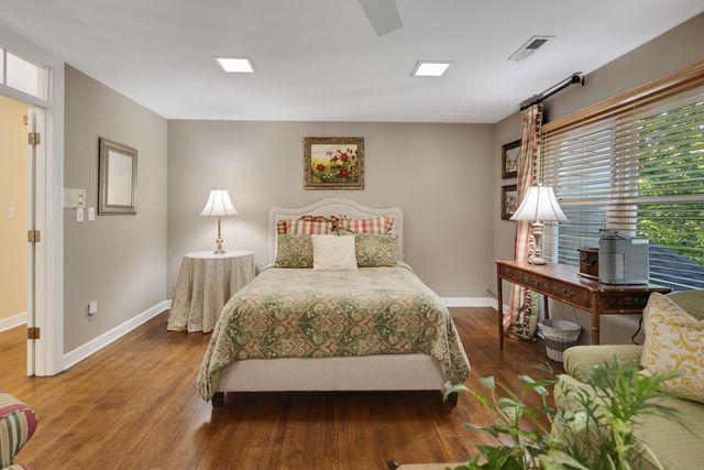 6326 E SHADY GROVE RD, Memphis, TN 38120