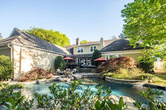 6326 E SHADY GROVE RD, Memphis, TN 38120