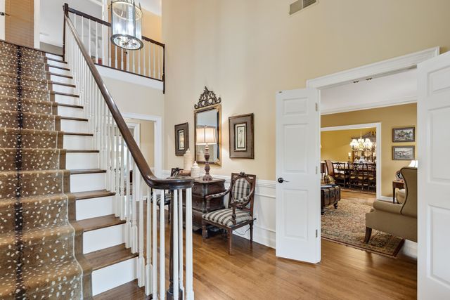 6326 E SHADY GROVE RD, Memphis, TN 38120