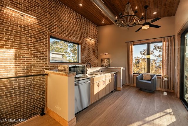 1414 Reedmont Way, Sevierville, TN 37876