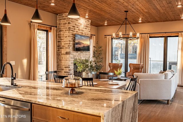 1414 Reedmont Way, Sevierville, TN 37876