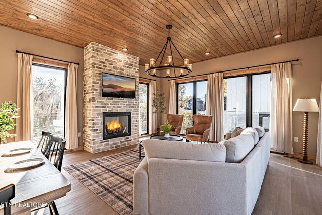 1414 Reedmont Way, Sevierville, TN 37876