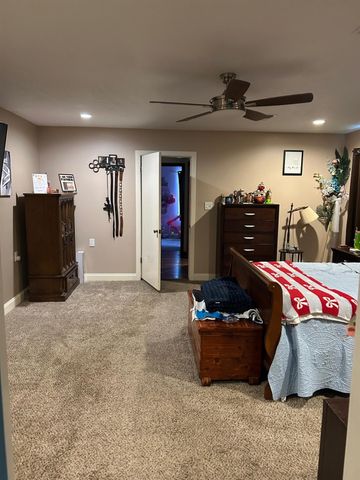 112 Chinaberry Street, Lake Jackson, TX 77566