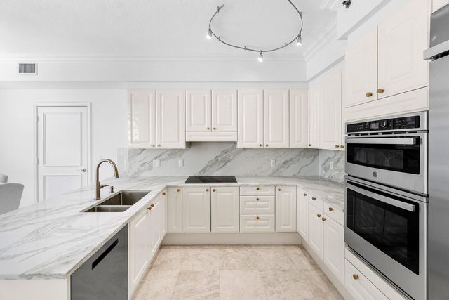 3720 S OCEAN Boulevard 306, Highland Beach, FL 33487