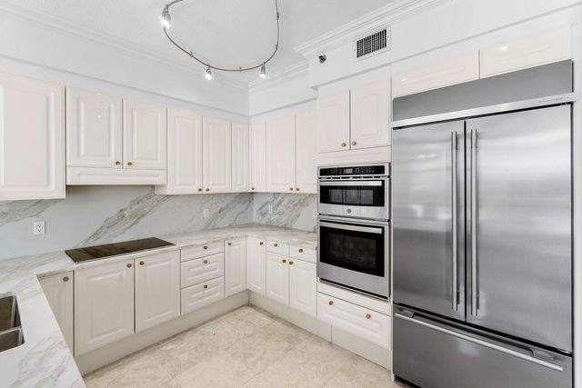 3720 S OCEAN Boulevard 306, Highland Beach, FL 33487