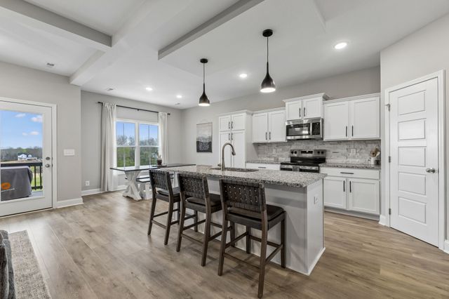 114 Ruby Grant Ln, Southside, TN 37171