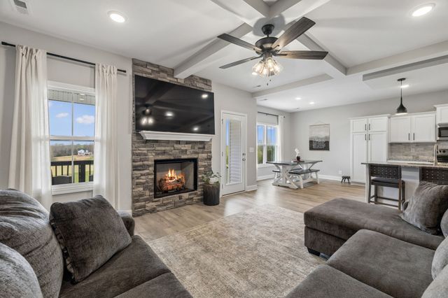 114 Ruby Grant Ln, Southside, TN 37171