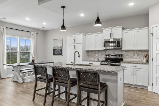 114 Ruby Grant Ln, Southside, TN 37171