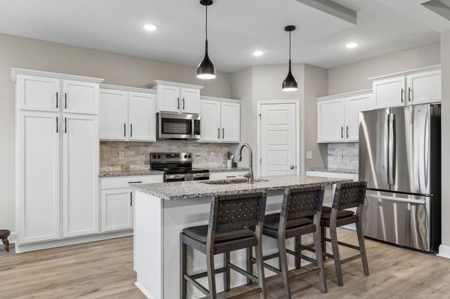 114 Ruby Grant Ln, Southside, TN 37171