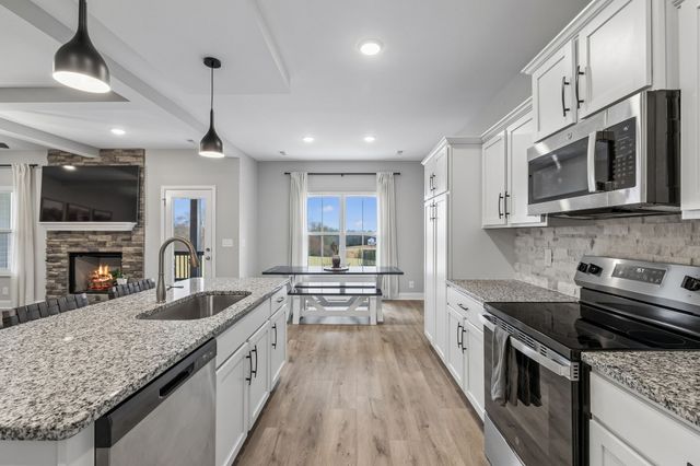 114 Ruby Grant Ln, Southside, TN 37171