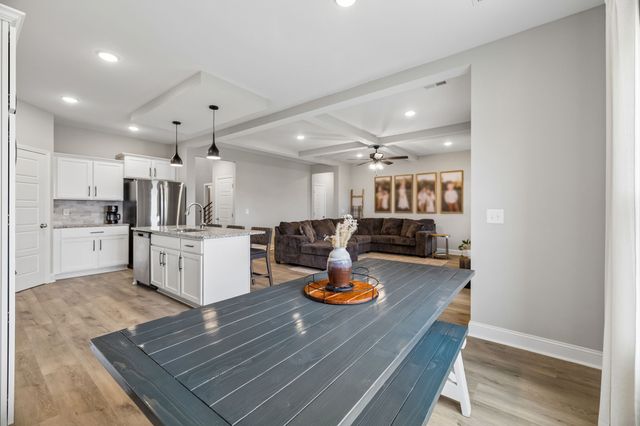 114 Ruby Grant Ln, Southside, TN 37171