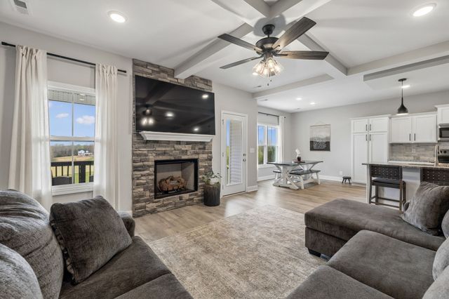 114 Ruby Grant Ln, Southside, TN 37171