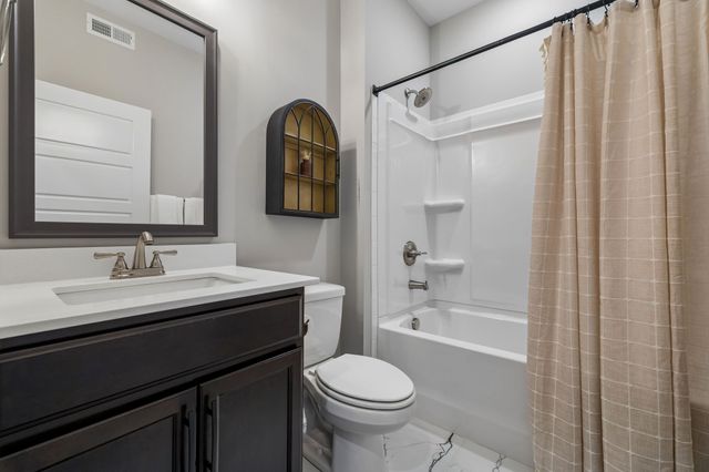 114 Ruby Grant Ln, Southside, TN 37171