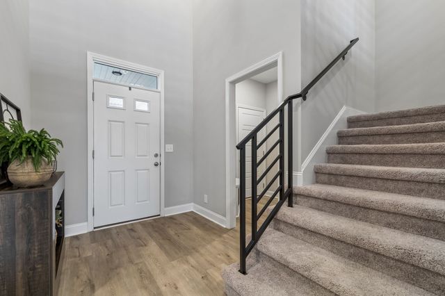 114 Ruby Grant Ln, Southside, TN 37171