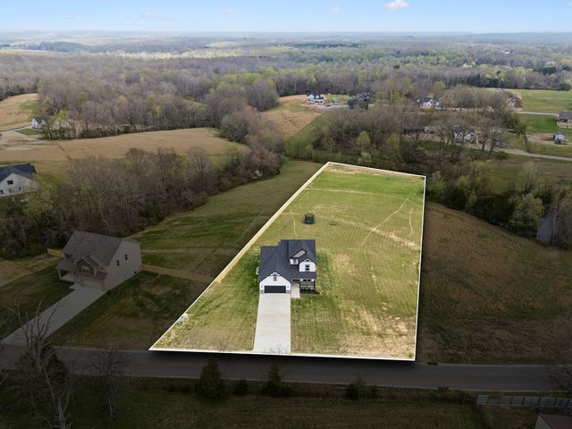 114 Ruby Grant Ln, Southside, TN 37171