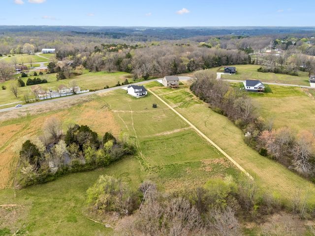 114 Ruby Grant Ln, Southside, TN 37171