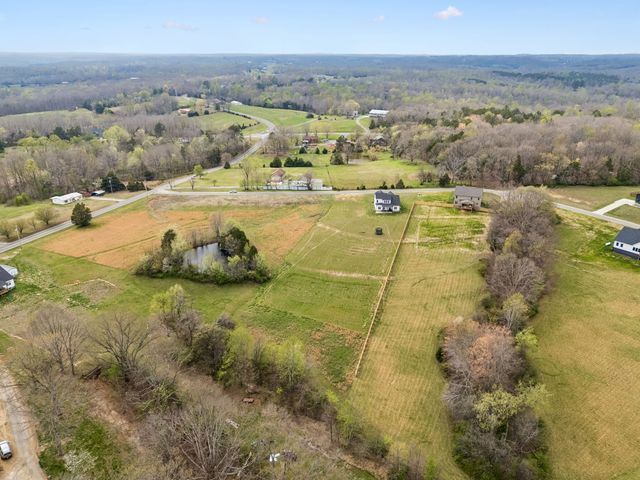 114 Ruby Grant Ln, Southside, TN 37171