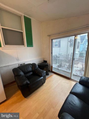 2518 LINWOOD RD, Parkville, MD 21234