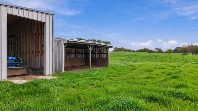000 CR 1245, Savoy, TX 75479