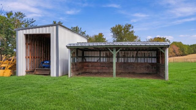 000 CR 1245, Savoy, TX 75479