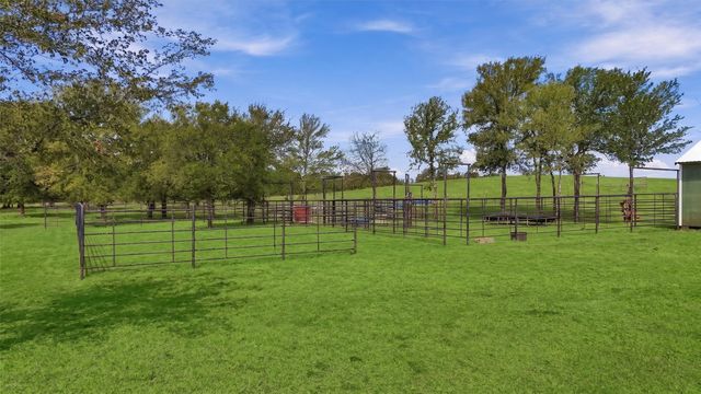 000 CR 1245, Savoy, TX 75479