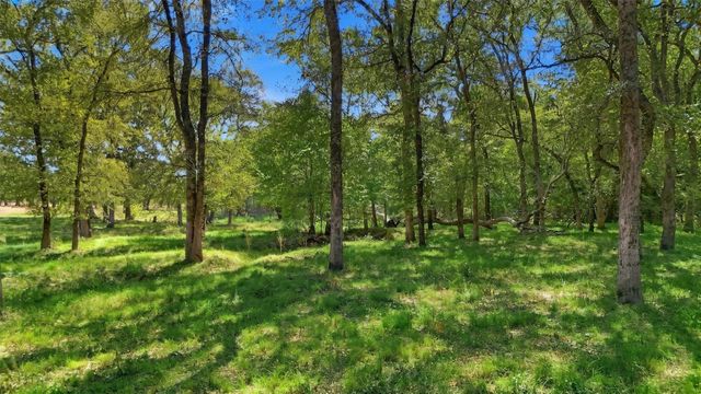 000 CR 1245, Savoy, TX 75479