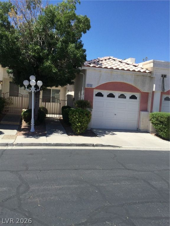 5169 Briar Meadow Way, Las Vegas, NV 89118 — photo 5