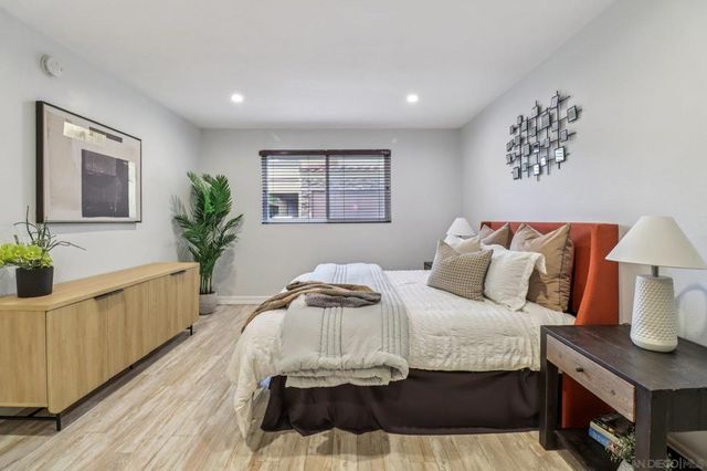 15373 Maturin Dr 178, San Diego, CA 92127