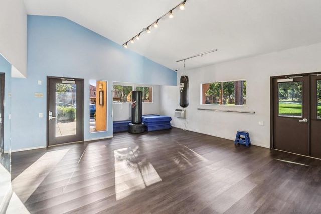 15373 Maturin Dr 178, San Diego, CA 92127