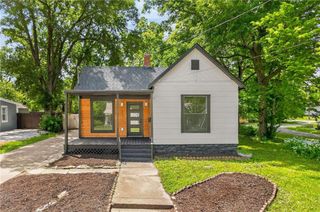 313 W Poplar Street, Olathe, KS 66061
