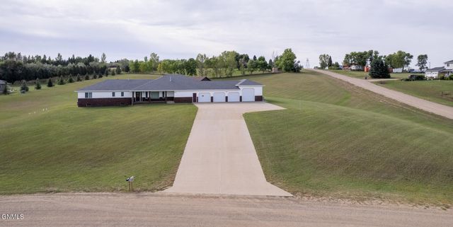 7301 Northgate Drive, Bismarck, ND 58504 property photo