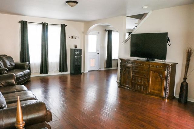 10038 Revelstoke Drive, Houston, TX 77086