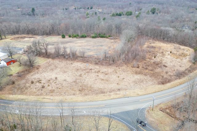 1 West Street, Bolton, CT 06043