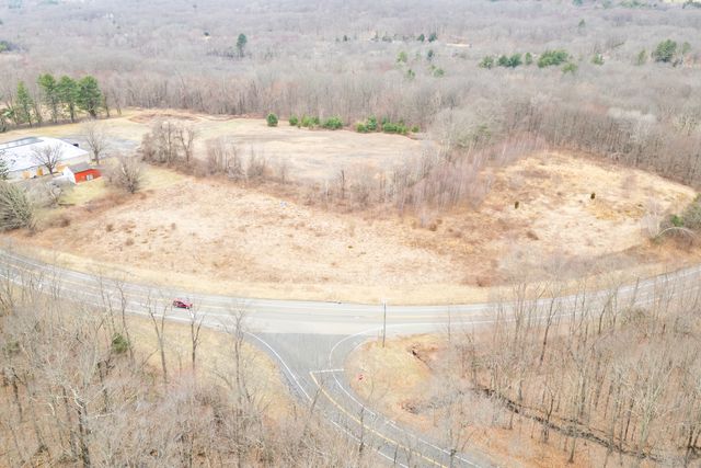 1 West Street, Bolton, CT 06043