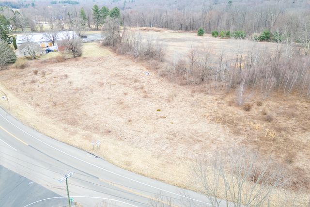 1 West Street, Bolton, CT 06043