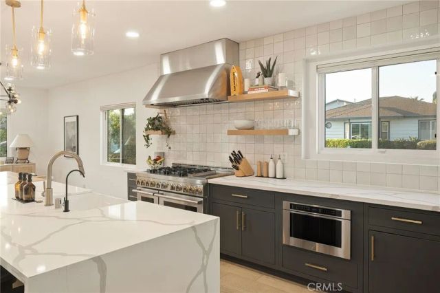 5420 Wortser, Sherman Oaks, CA 91401