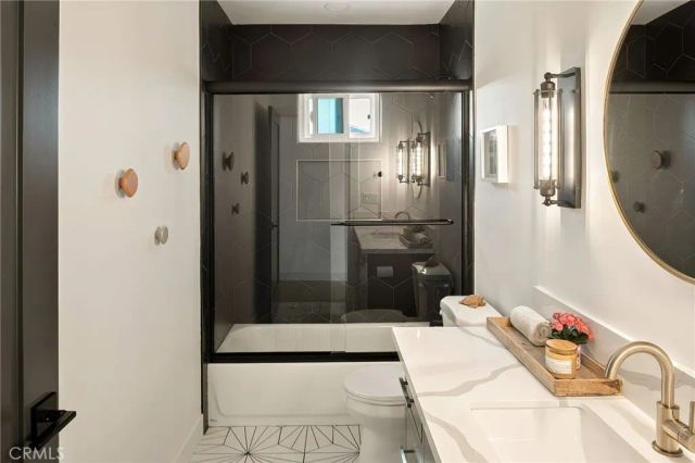 5420 Wortser, Sherman Oaks, CA 91401