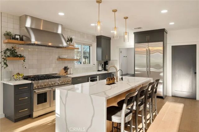 5420 Wortser, Sherman Oaks, CA 91401