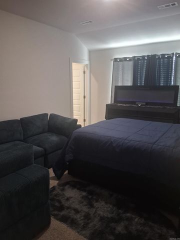 8419 Oxford Valley Drive, Mabelvale, AR 72103