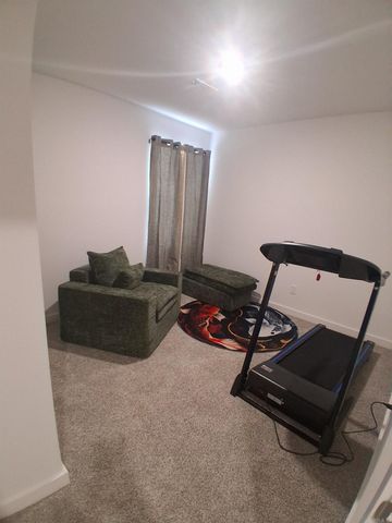 8419 Oxford Valley Drive, Mabelvale, AR 72103