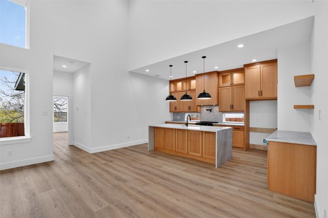 2007 N Montclair Avenue, Dallas, TX 75208