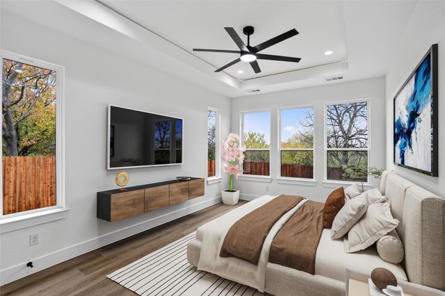 2007 N Montclair Avenue, Dallas, TX 75208