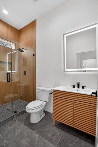 2007 N Montclair Avenue, Dallas, TX 75208