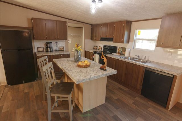 1977 Jeddo Road RD, Rosanky, TX 78953