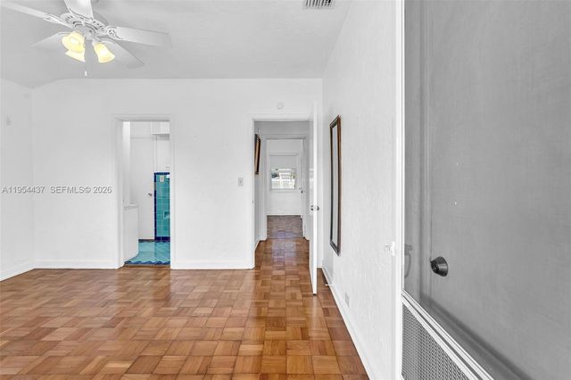 1524 Biarritz Dr, Miami Beach, FL 33141