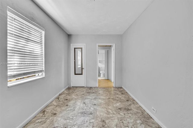 1524 Biarritz Dr, Miami Beach, FL 33141