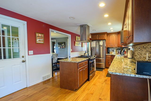 330 Stonegate Road, Southington, CT 06489