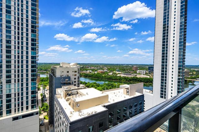 610 Davis ST 2205, Austin, TX 78701